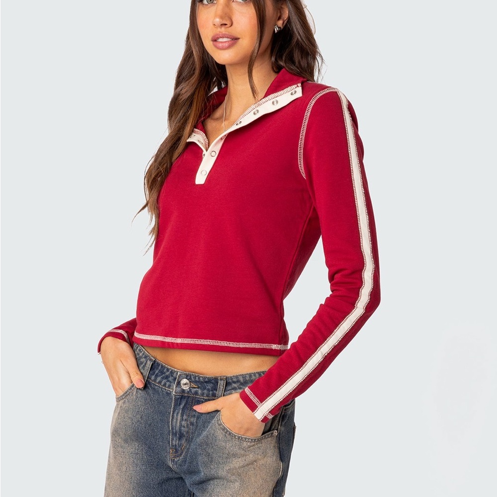 Edikted Gio Contrast Stitch vibrant red Top